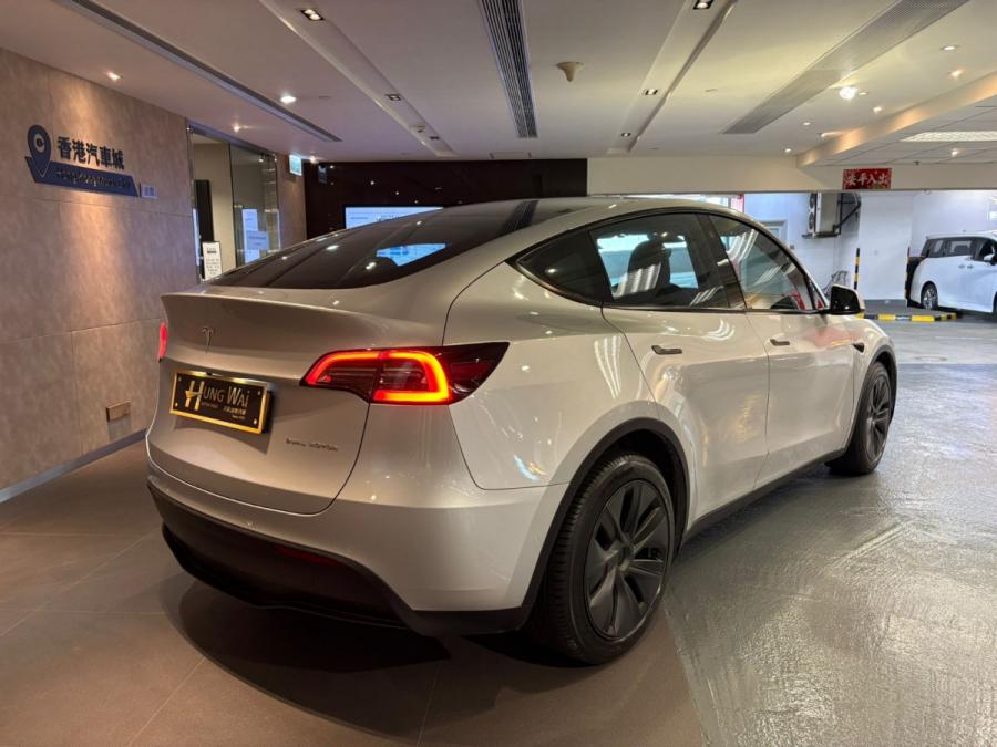 Model Y Long Range - Image 2